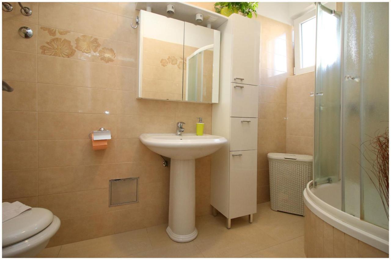 Apartment Slavko Primosten Ngoại thất bức ảnh