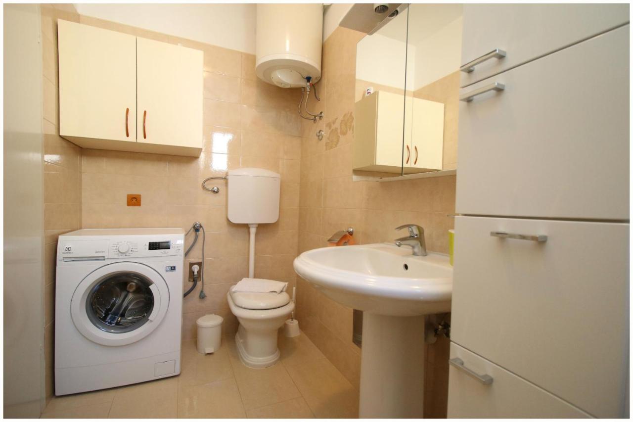 Apartment Slavko Primosten Ngoại thất bức ảnh
